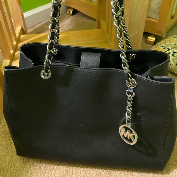 Michael Kors Purse - Picture 1 of 2